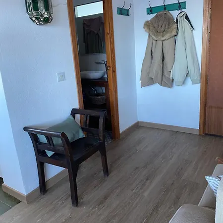Vistas Y Pistas Acogedor Y Espacioso Duplex En Zona Alta Con Garaje